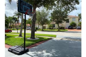 19137 NW 23rd St, Pembroke Pines, FL 33029, Sold 12/29/22