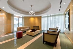 218 SE 14th St, Miami, FL 33131, Sold 10/17/22
