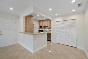 101 E McNab Rd APT 326, Pompano Beach, FL 33060, Sold 10/26/22
