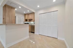 101 E McNab Rd APT 326, Pompano Beach, FL 33060, Sold 10/26/22