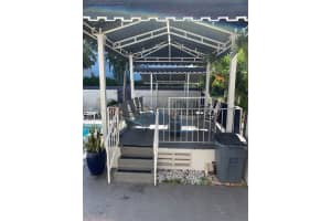 322 Taylor St #2i, Hollywood, FL 33019, Sold 01/24/24