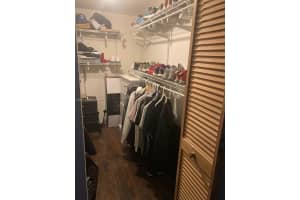 6707 NW 169th St APT A205, Hialeah, FL 33015, Sold 09/30/22