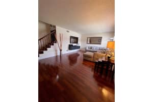 32 Toledo Ct, Davie, FL 33324, Sold 11/08/22