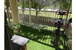 5612 Rock Island Rd APT 157, Tamarac, FL 33319, Sold 12/12/22