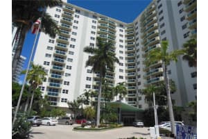 3001 S Ocean Dr APT 633, Hollywood, FL 33019, Sold 09/26/22