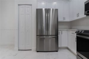 7951 S Aragon Blvd, Sunrise, FL 33322, Sold 09/30/22