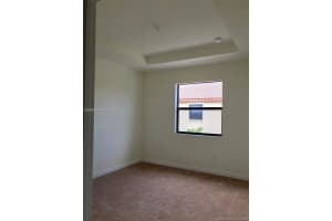 9323 W 33rd Ave, Hialeah, FL 33018, Sold 09/28/22
