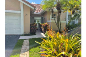 1854 NW 103rd Ave, Plantation, FL 33322, Sold 10/14/22