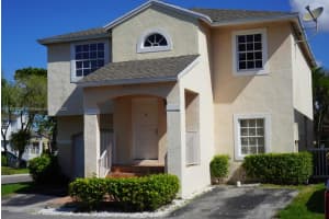 11971 NW 12th St, Pembroke Pines, FL 33026, Sold 12/09/22