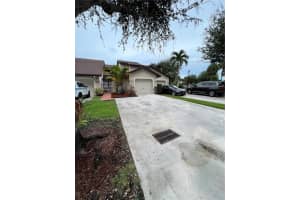 10181 SW 137th Ct, Miami, FL 33186, Sold 10/24/22