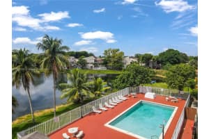 15410 SW 81st Cir Ln APT 912, Miami, FL 33193, Sold 09/30/22