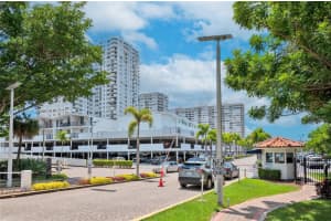 2780 NE 183rd St C1614, Aventura, FL 33160, Sold 12/30/22
