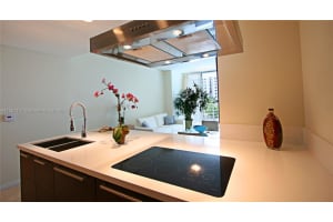 1445 16th St APT 504, Miami Beach, FL 33139, Sold 11/10/22