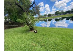 10155 NW 9th St Cir # 4-101, Miami, FL 33172, Sold 10/07/22