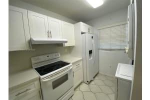 10155 NW 9th St Cir # 4-101, Miami, FL 33172, Sold 10/07/22