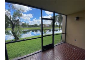 10155 NW 9th St Cir # 4-101, Miami, FL 33172, Sold 10/07/22