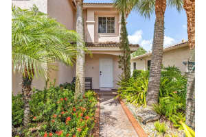 4252 SW 133rd Ln, Miramar, FL 33027, Sold 10/17/22