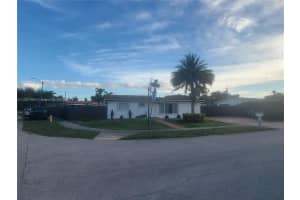 7830 NW 172nd St, Hialeah, FL 33015, Sold 10/14/22