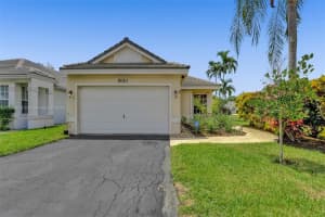 Lake Park Cir N, Davie, FL 33328, Sold 09/19/22
