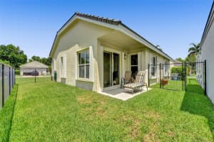 Lake Park Cir N, Davie, FL 33328, Sold 09/19/22