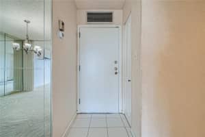 2201 S Ocean Dr APT 1106, Hollywood, FL 33019, Sold 12/22/22
