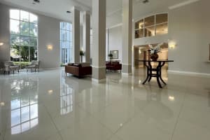 9725 NW 52nd St, Doral, FL 33178, Sold 09/30/22