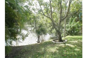 9948 Costa Del Sol Blvd a 89, Doral, FL 33178, Sold 01/13/23