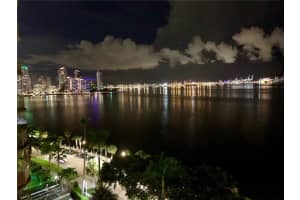 1420 Brickell Bay Dr, Miami, FL 33131, Sold 10/27/22