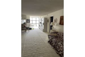 6423 Collins Ave, Miami, FL 33141, Sold 03/31/23