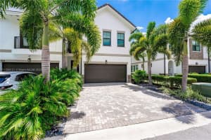 4516 E Aqua Bella Ln, Davie, FL 33312, Sold 12/02/22