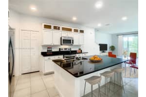 536 Lake Shore Pkwy #536, Davenport, FL 33896, Sold 12/29/22