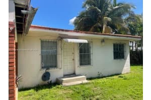 2075 N Bay Rd, Miami Beach, FL 33140, Sold 08/21/23