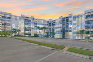 800 Parkview Dr, Hallandale Beach, FL 33009, Sold 09/28/22