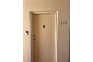 540 W Park Dr, Miami, FL 33172, Sold 09/29/22