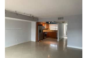 9220 Fontainebleau Blvd APT 211, Miami, FL 33172, Sold 01/27/23