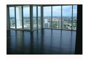 Ten Museum Park, 1040 Biscayne Blvd, Miami, FL 33132, Sold 03/29/23