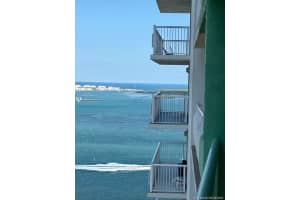 1200 Brickell Bay Dr APT 3806, Miami, FL 33131, Sold 10/28/22