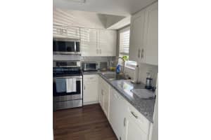 18081 SE Country Club Dr, Jupiter, FL 33469, Sold 09/16/22