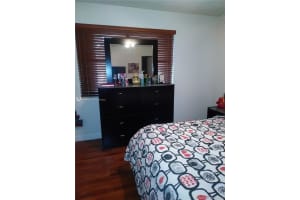 2535 W 67th Pl Apt 22-30, Hialeah, FL 33016, Sold 09/19/22