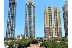 17800 Atlantic Blvd APT 402, Sunny Isles Beach, FL 33160, Sold 10/06/22