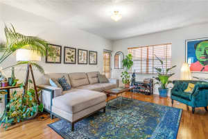 736 13th St, Miami Beach, FL 33139, Sold 09/30/22