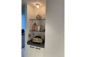 100 Lincoln Rd, Miami Beach, FL 33139, Sold 10/07/22