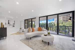 2843 S Bayshore Dr, Coconut Grove, FL 33133, Sold 10/10/22