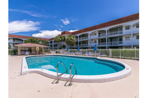 541 Blue Heron Dr, Hallandale Beach, FL 33009, Sold 10/21/22