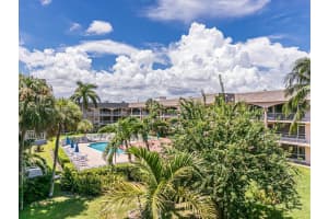 541 Blue Heron Dr, Hallandale Beach, FL 33009, Sold 10/21/22
