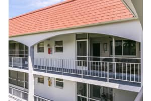 541 Blue Heron Dr, Hallandale Beach, FL 33009, Sold 10/21/22