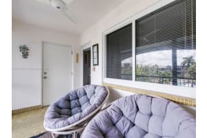 541 Blue Heron Dr, Hallandale Beach, FL 33009, Sold 10/21/22