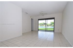 5407 Gate Lake Rd, Tamarac, FL 33319, Sold 11/04/22