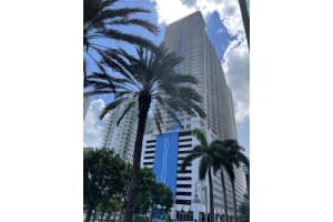 1200 Brickell Bay Dr, Miami, FL 33131, Sold 10/28/22