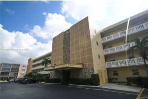 1025 SE 3rd Ave APT 102, Dania Beach, FL 33004, Sold 02/07/23